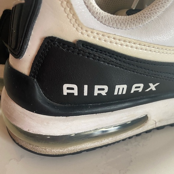 VTG Nike Air Max 2010 white/black sz 10.5 - Picture 3 of 6